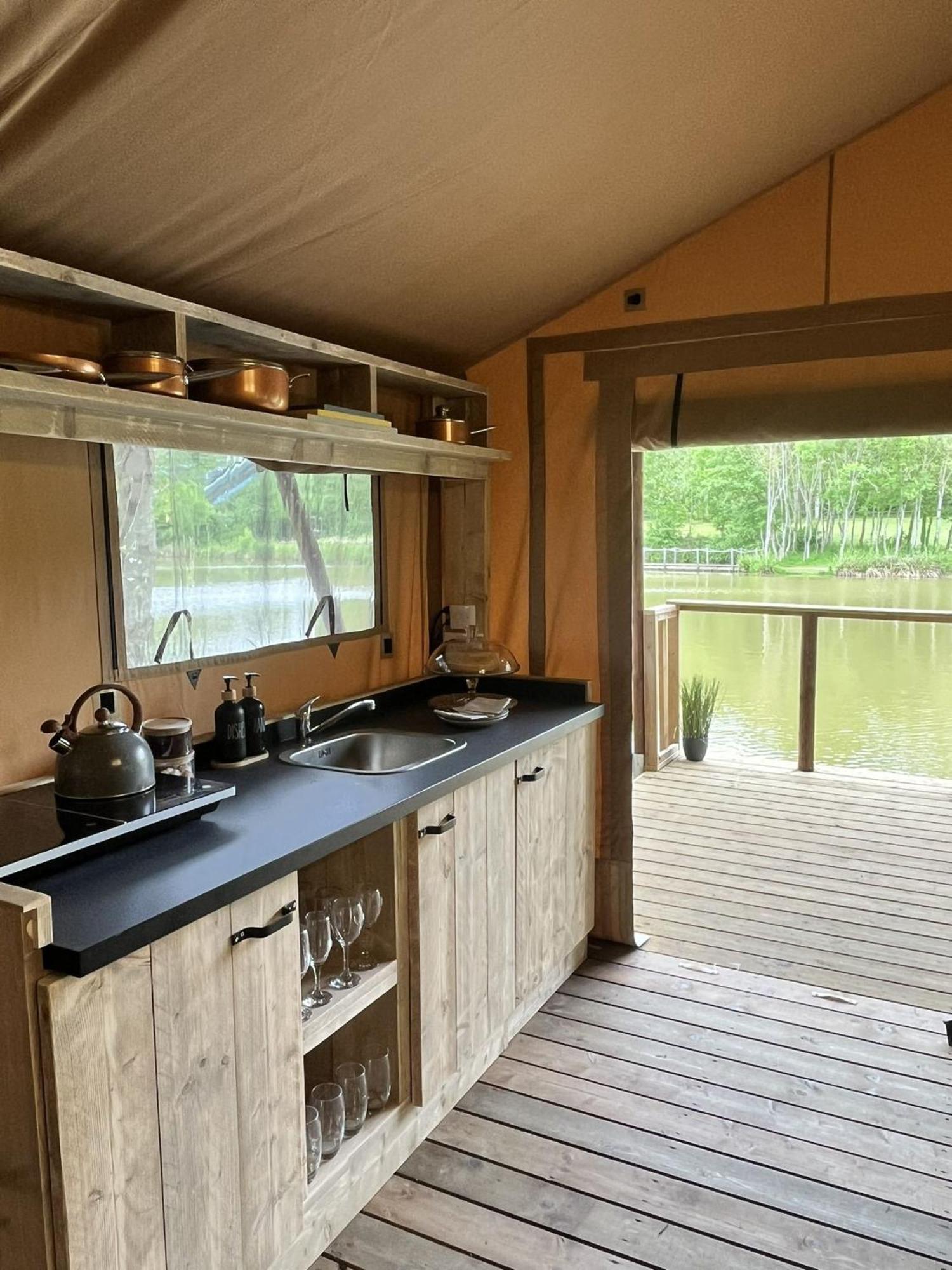 Teal Safari Tent Дройтуич Экстерьер фото